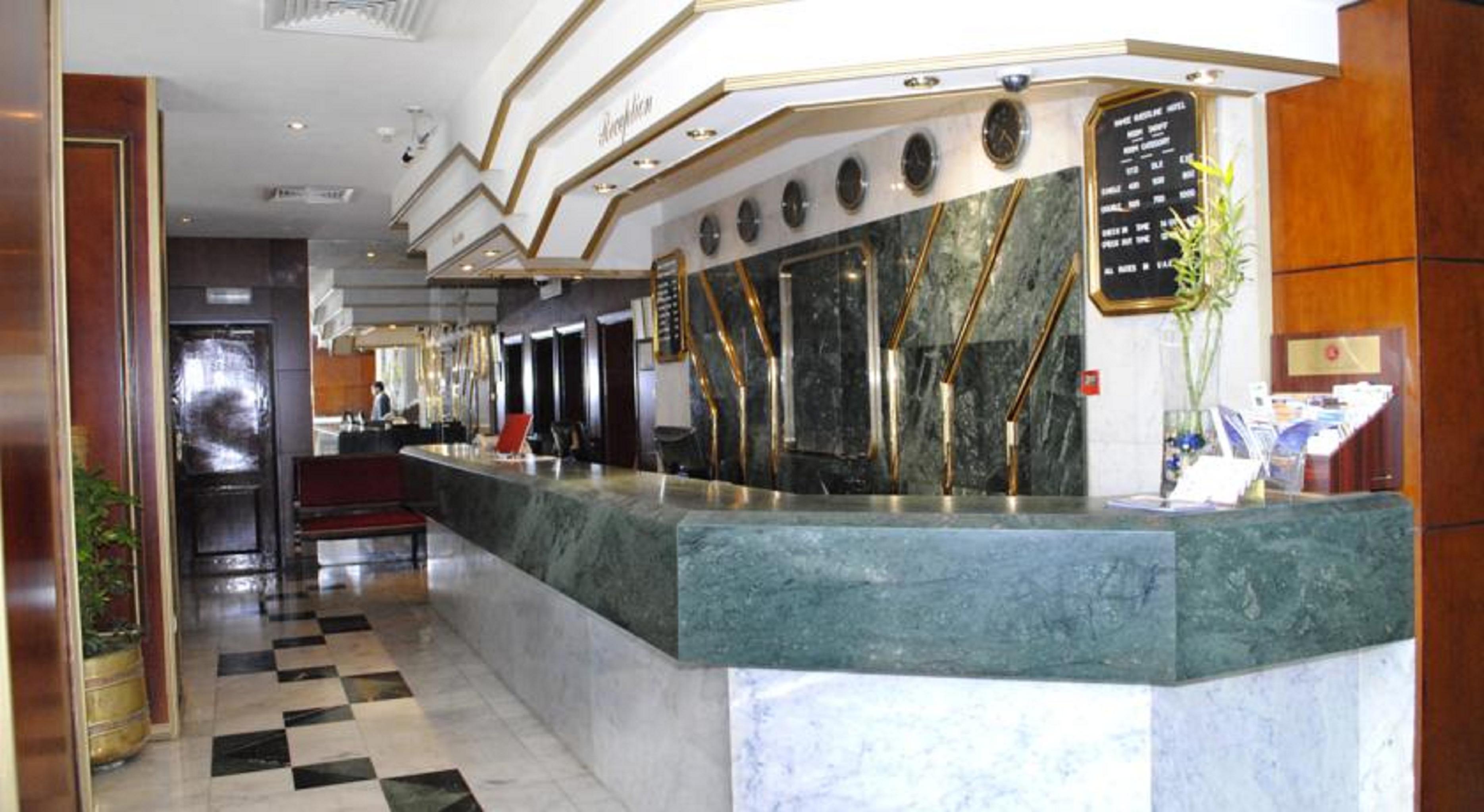 Ramee Guestline Hotel Muscat Exteriör bild
